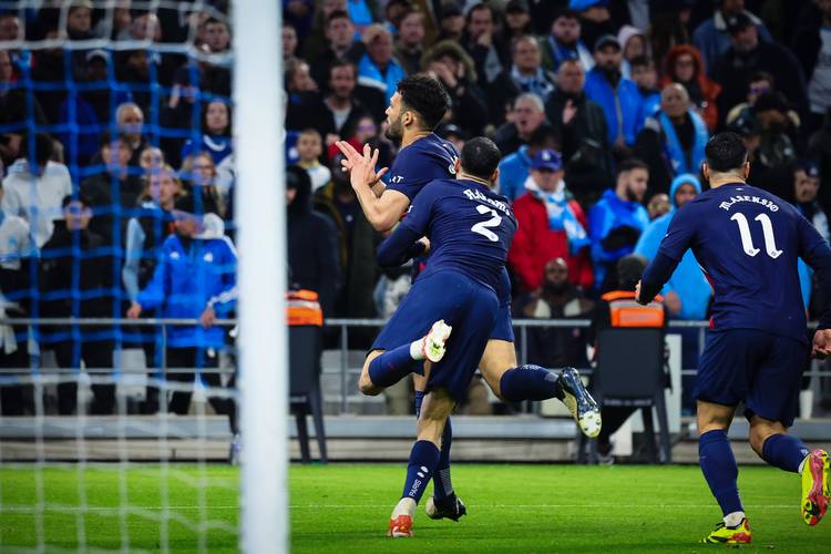 FIFA将试验防诈伤新规：球员恢复后等2分钟才能重新进场（国际足联试行反假伤规则：球员伤愈须隔2分钟方可重返赛场）