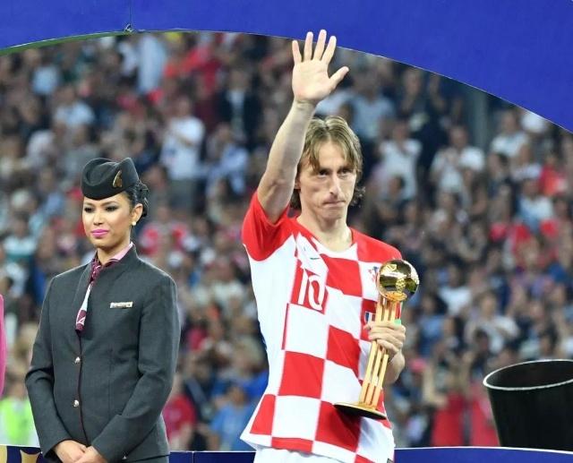 日职乙半场：两队破门乏术，熊本深红0-0甲府风林（日乙半场：熊本深红与甲府风林互交白卷，0-0握手言和）