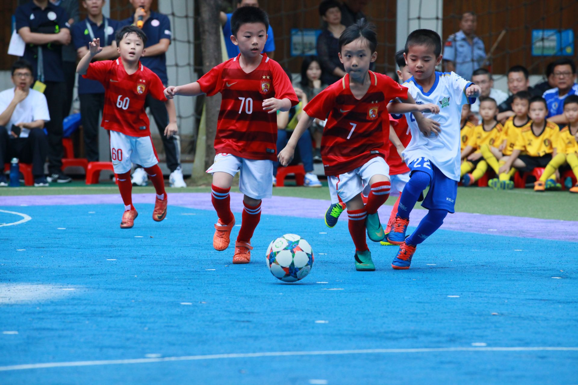 陈涛：很多球员明天无法参赛，拜合拉木伤情比较严重（陈涛：多名队员将缺席明日比赛，拜合拉木伤势较重）