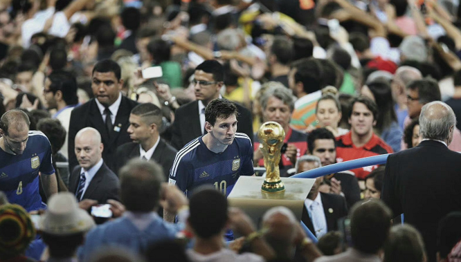 干哪去了？欧冠黄潜vs哥本哈根赛前播放欧联杯主题曲（欧冠之夜乌龙：黄潜vs哥本哈根赛前误播欧联杯主题曲）