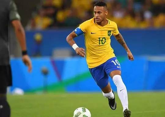 官方：除了被停赛一场之外，阿莱格里还被罚款1万欧元（官方：阿莱格里被禁赛1场并罚款1万欧元）