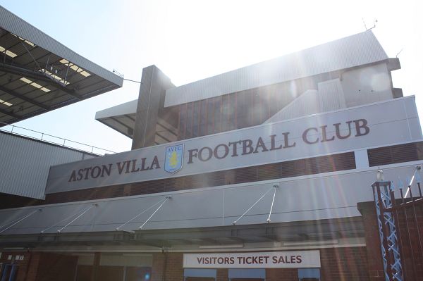 布达佩斯Major：什么情况？猎鹰10-13爆冷不敌B8（布达佩斯Major爆出冷门：猎鹰以10-13负于B8）