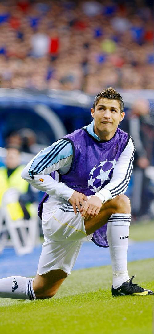 2025／26赛季英超：想上场就得用表现说话！阿莫林强硬表态（2025／26英超：出场看实力，阿莫林强硬放话）