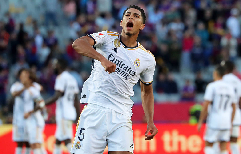 詹姆斯生涯关键时刻出手至少4次投篮的比赛，命中率达59%（詹姆斯职业生涯关键时刻单场出手≥4次时，投篮命中率高达59%）