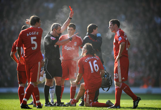 时隔两月破荒，“梅开二度”的霍伊伦还需枪口更稳（两月后破荒，霍伊伦梅开二度但机会把握仍待提升）
