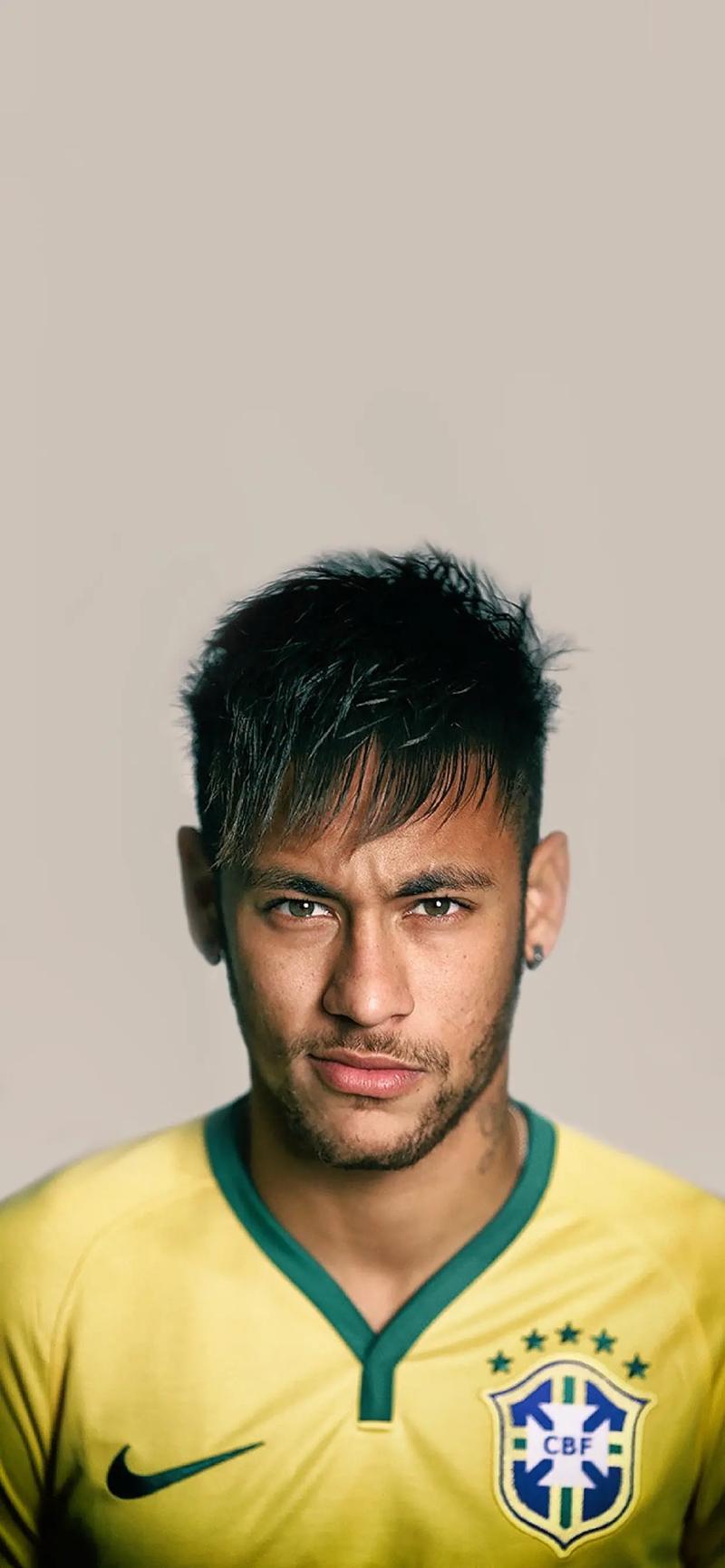 马卡：皇马将青训中卫巴尔德佩尼亚斯列入晋升一线队考察名单（马卡报：皇马已将青训中卫巴尔德佩尼亚斯纳入一线队晋升评估名单）