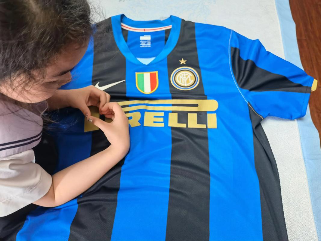 米体：伊尔迪兹因膝盖不适、凯利因背部疼痛缺战克雷莫内塞（米体：伊尔迪兹膝部不适、凯利背痛，两人无缘对阵克雷莫内塞）